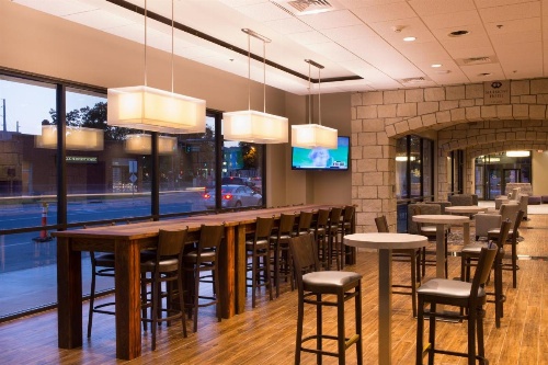 Bluemont Hotel image 18