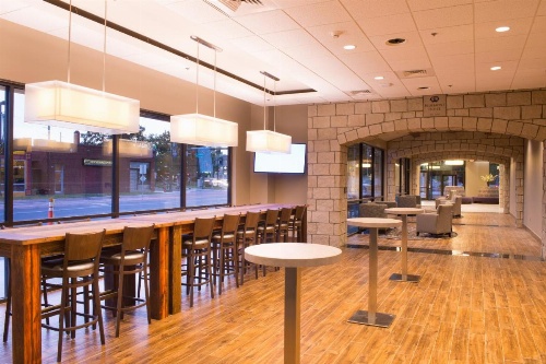 Bluemont Hotel image 21